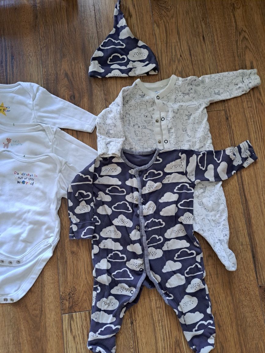 Pajace, body, czapka i buty 3-6 m-cy. Rozm.62-68