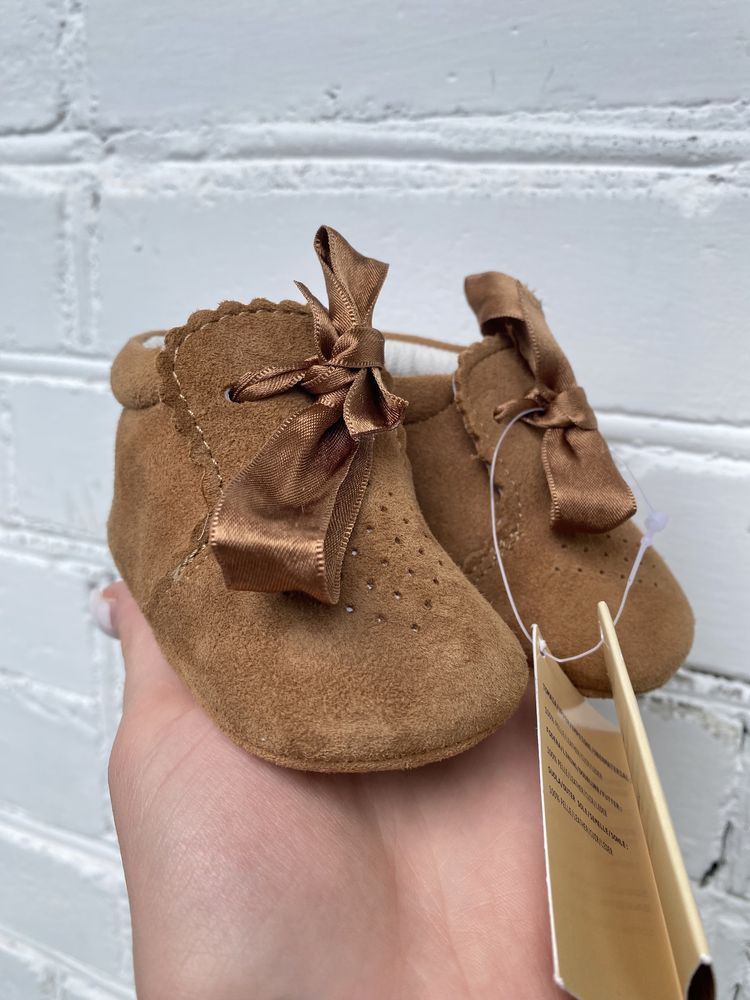 Пінетки/ черевички дитячі для немовлят  натуральна шкіра chicco