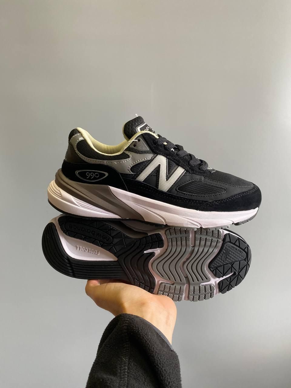 Кроссовки New Balance 990V6