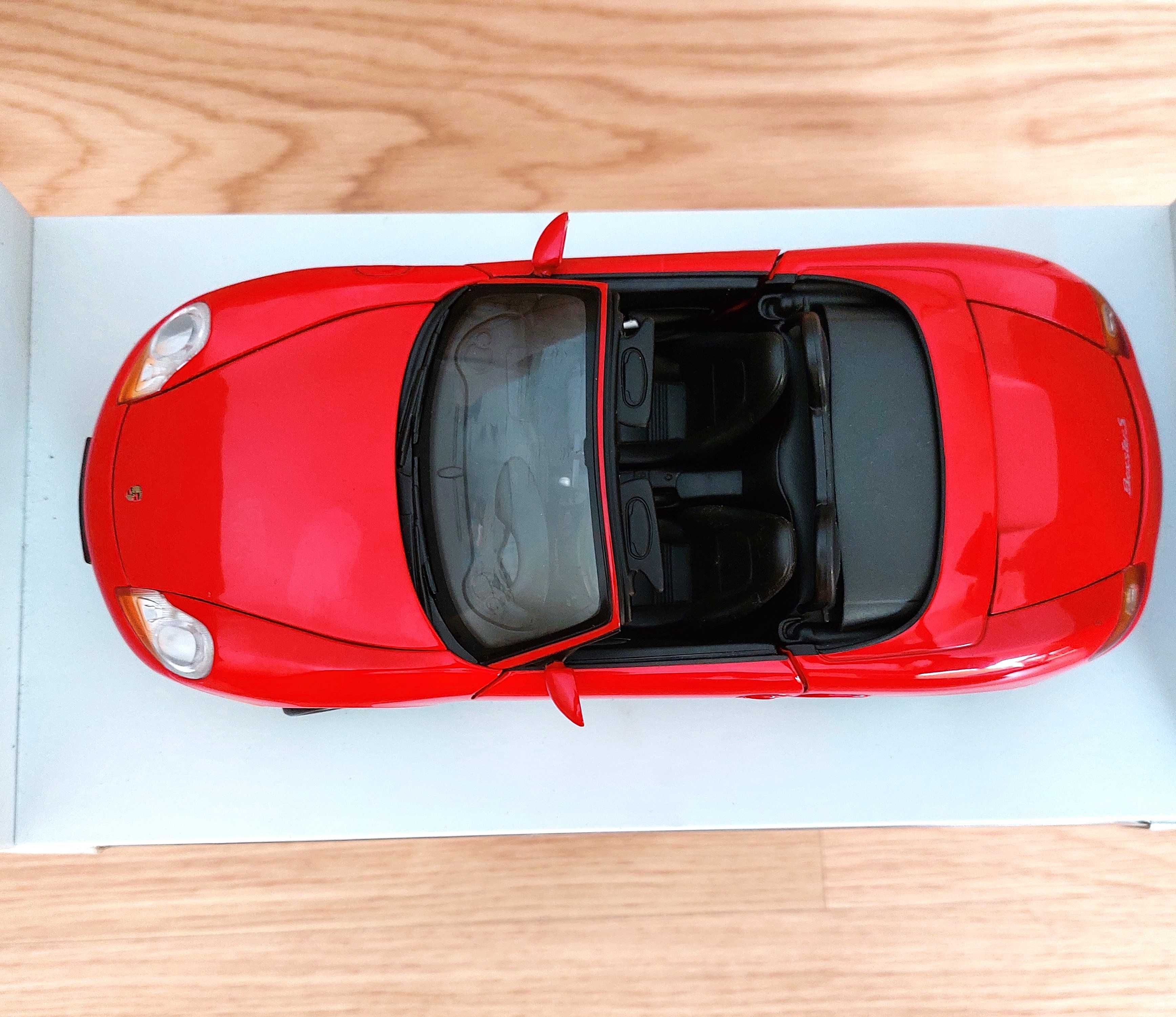 Miniatura UT Models 1/18 Porsche Boxster Cabriolet 1996