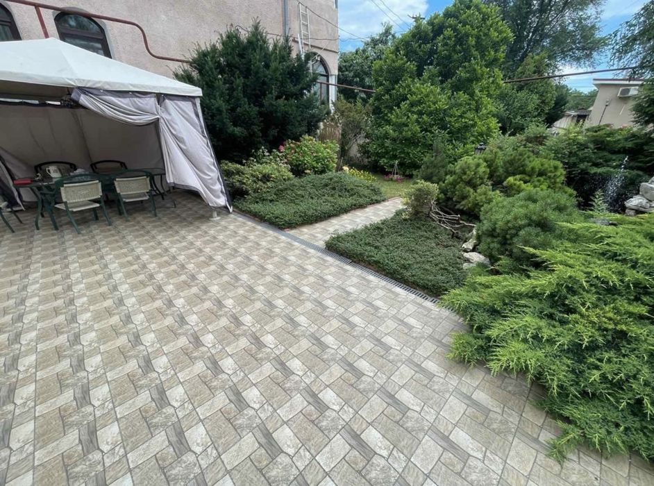 Костанди, частный дом