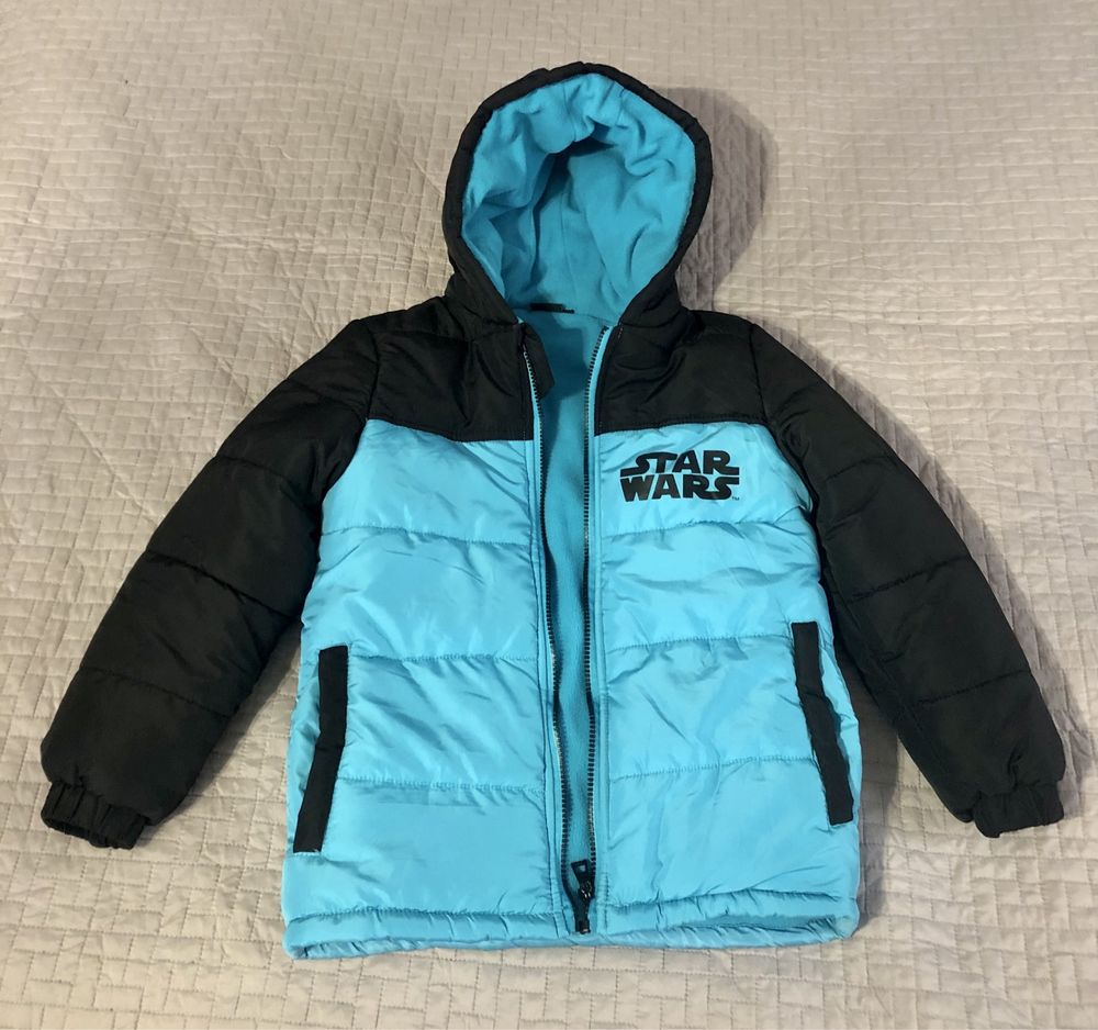 Ciepła kurtka zimowa puchowa Star Wars dla chłopca w rozmiarze 140