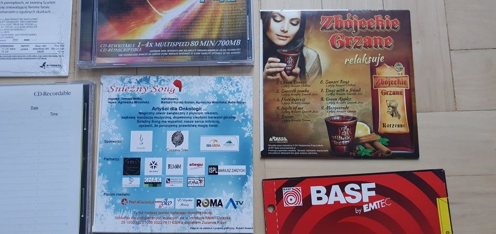 18 cd:filmy,muzyka,nauka angielskiego,gry,Skarb narodów,Śnieżny song
