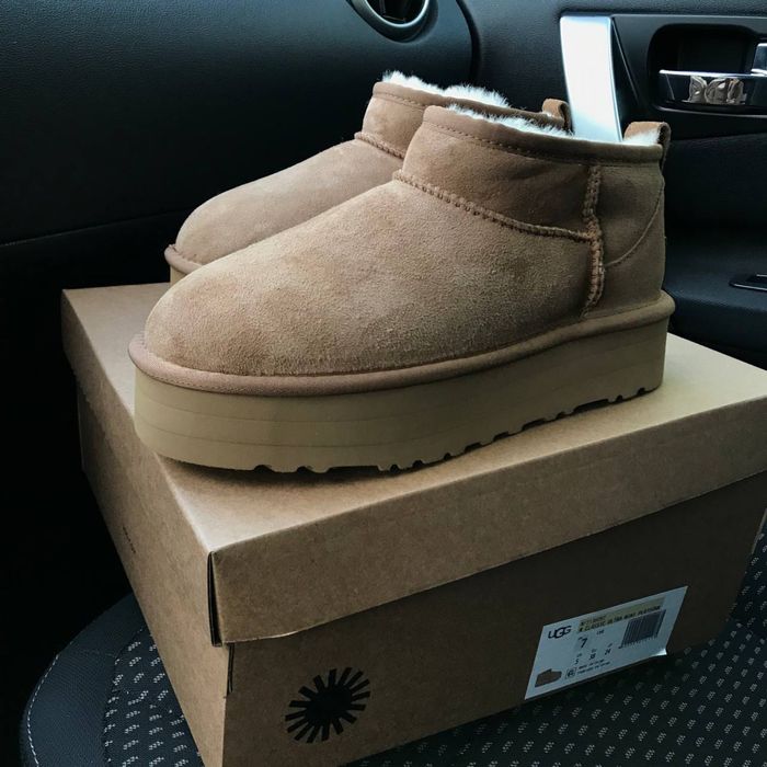 Жіночі уги на платформі руді UGG Classic Ultra Mini Platform Bootie