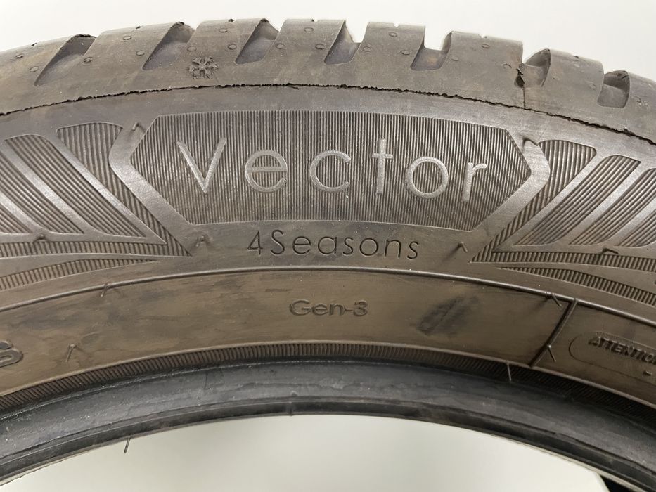 205/55R16 91V Goodyear Vector4Seasons Gen-3