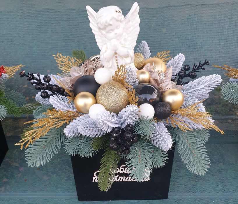 Квіти в акриловому кубі,боксі!