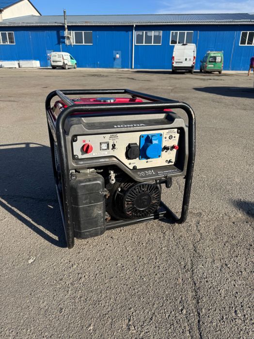 Генератор БУ  бензиновий однофазний HONDA EG 4500 CX  (4.5 кВт)