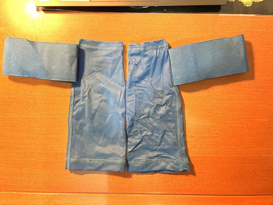 Kipsta - Mangas Ajustáveis para Caneleiras (Futebol)