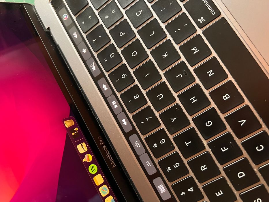 Macbook Pro 13” 2019 (touchbar)