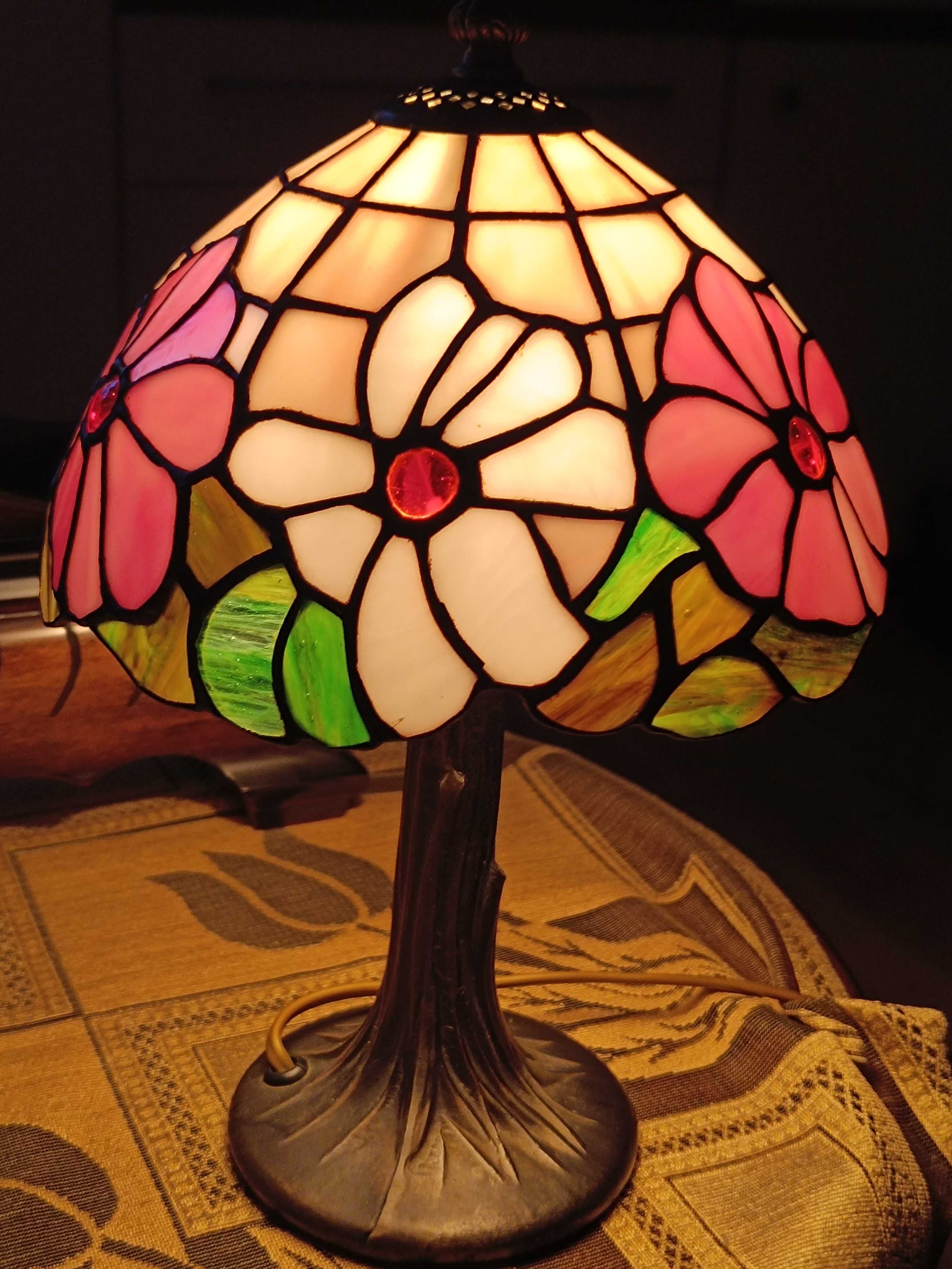 Lampa ,,Tiffany " witrażowa - Kwiaty