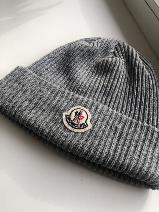 Шапка Moncler монклер