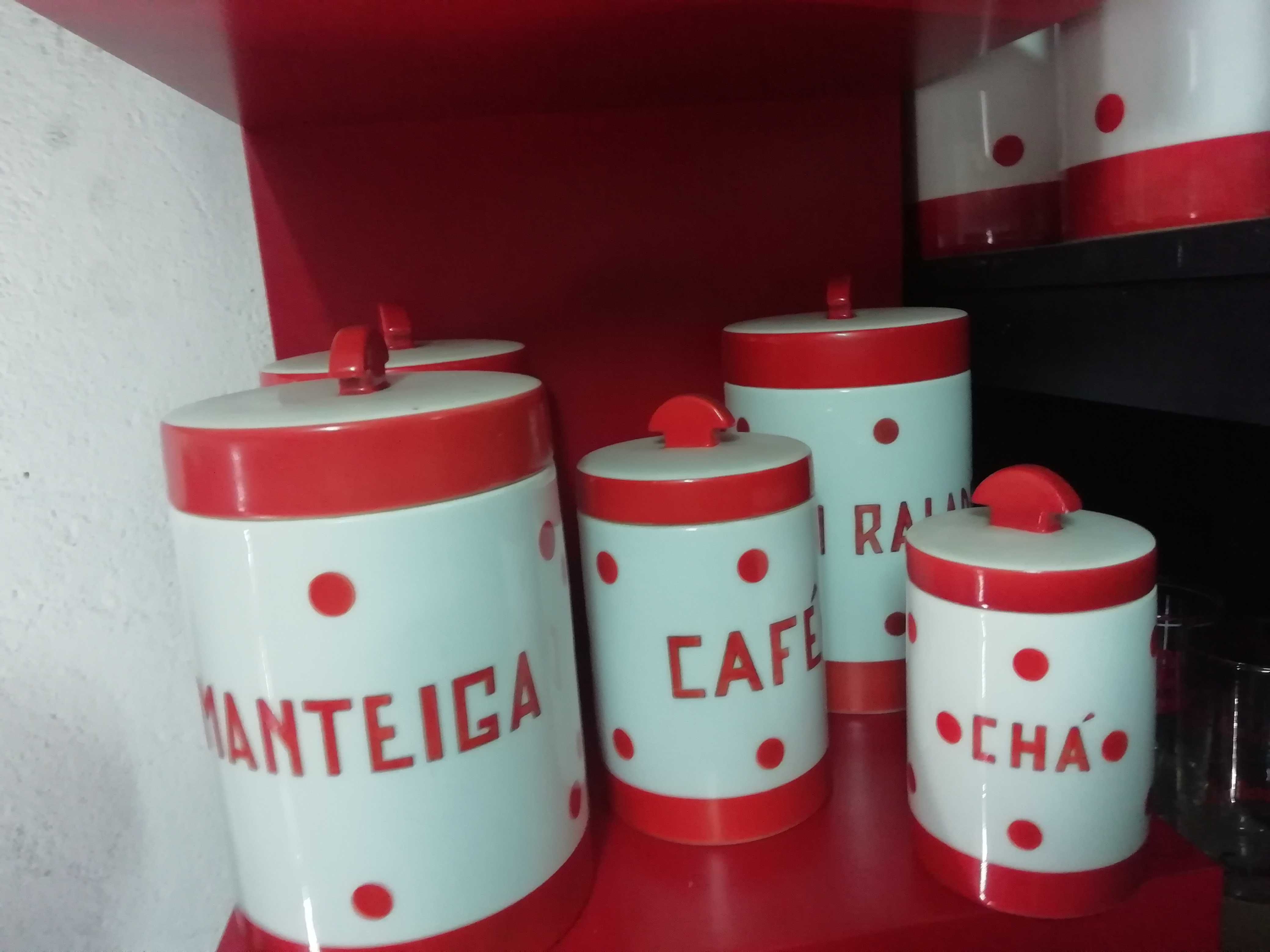 Vista Alegre - Porcelanas antigas de cozinha - 18 peças