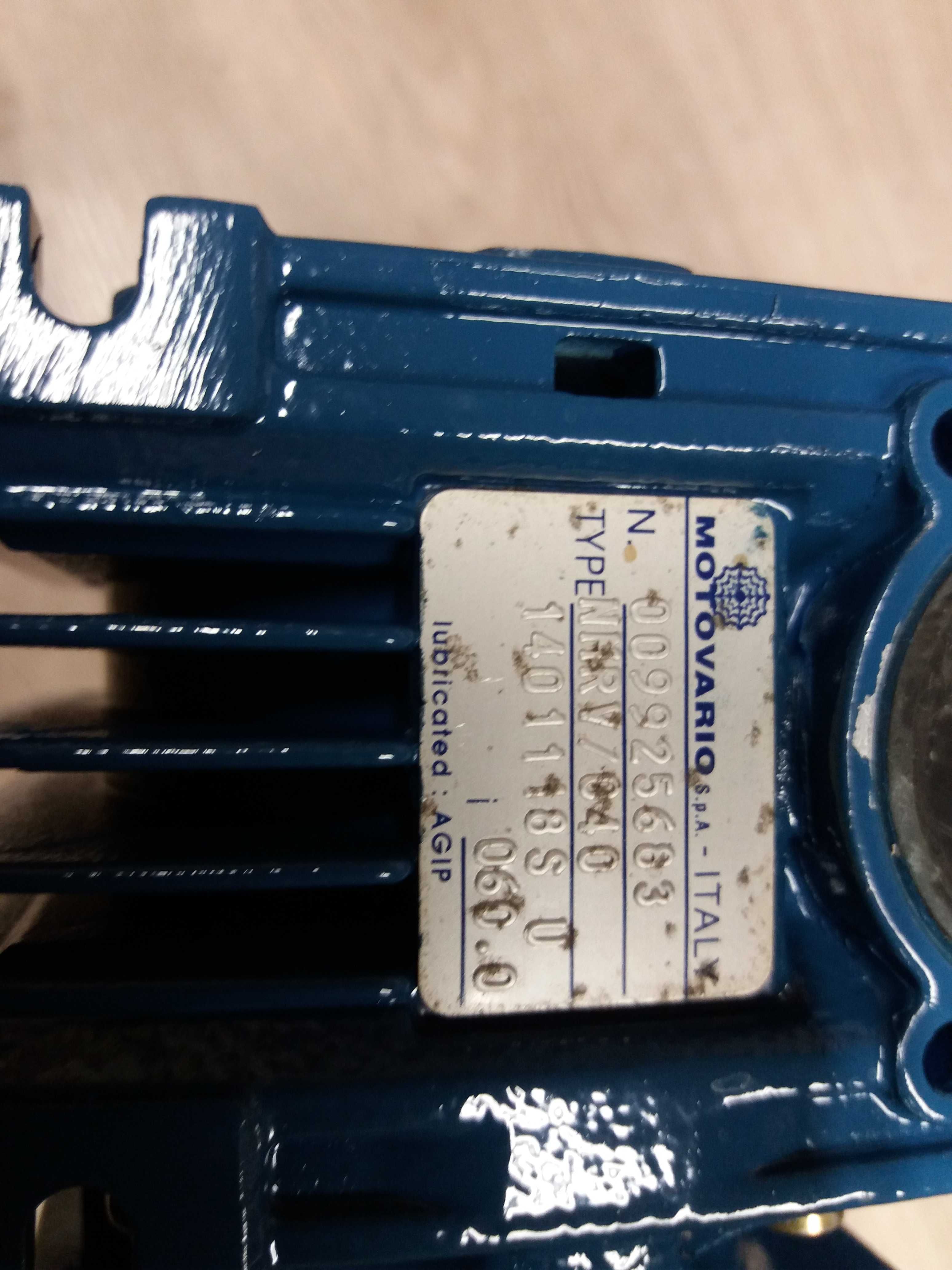 Motoreduktor SKG63-4B, 0,18 kW 1380obr/min, 220V/380, przełożenie i=60