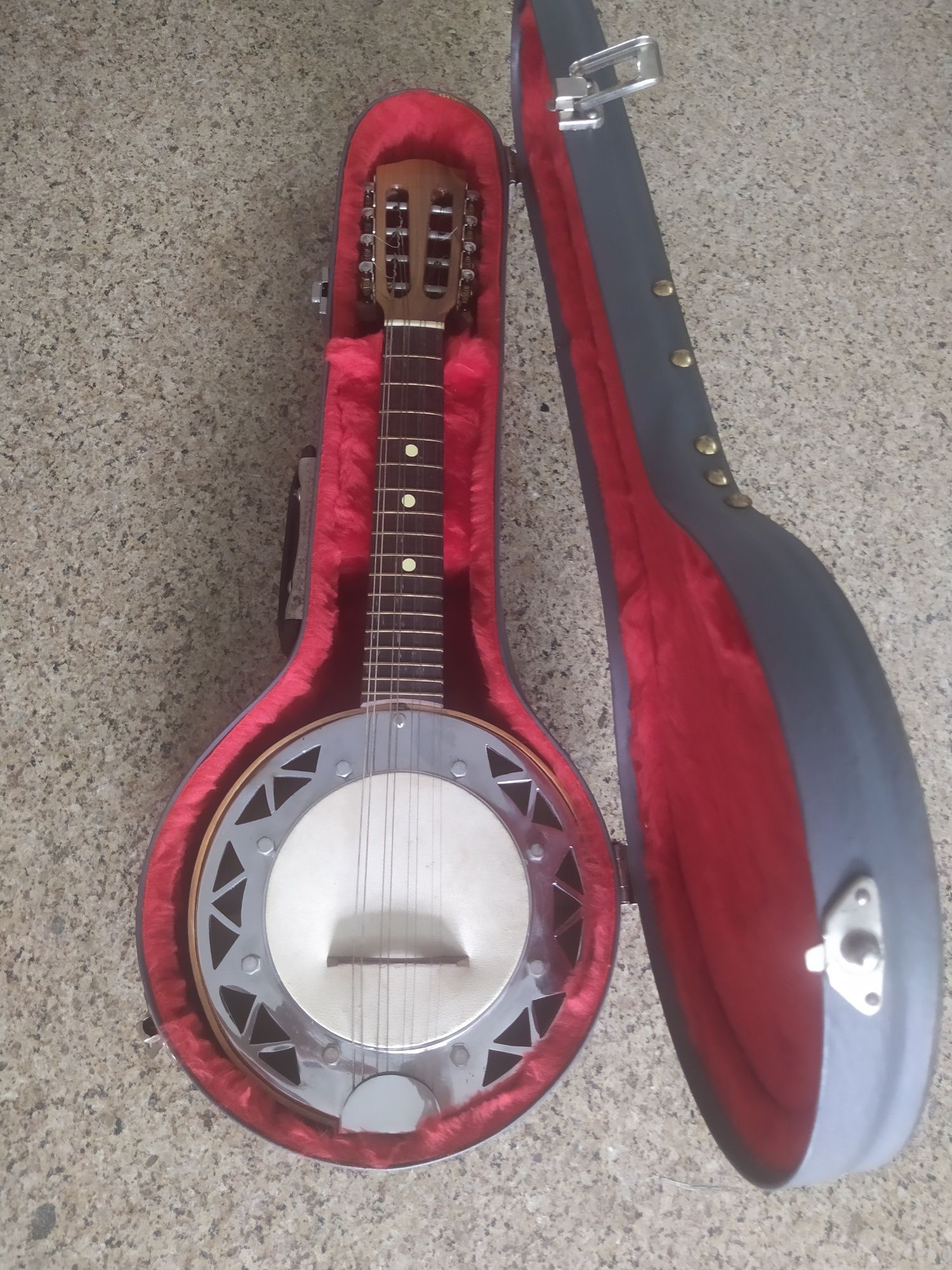 Banjo com Estojo incluído (como novo)