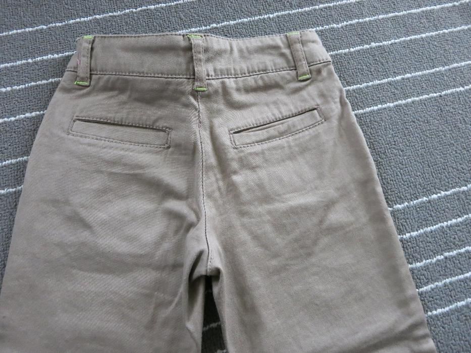 eleganckie spodnie jak nowe, r. 104, zestaw, biała bluzeczka z koronką