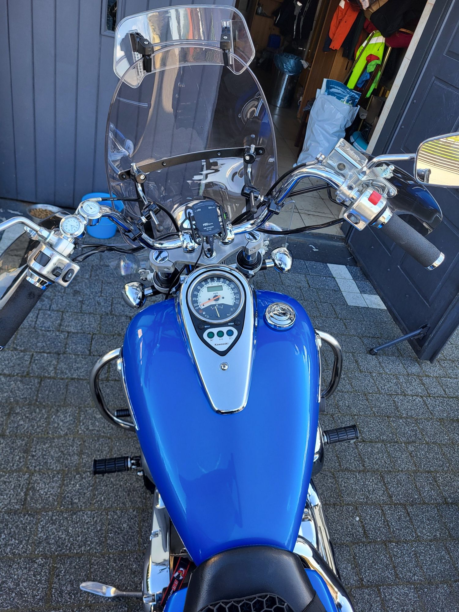VN900 Custom Duży serwis