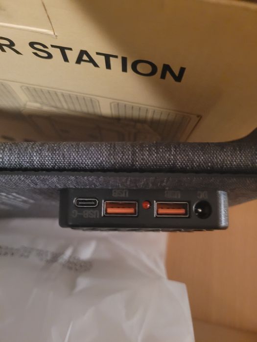 Powerbank Powkey R100 27.000mAh plus panel solarny