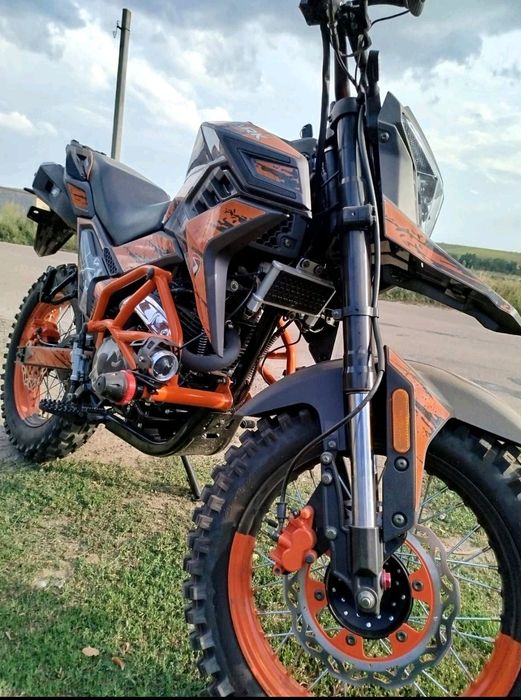 Спортивный мотоцикл Spark