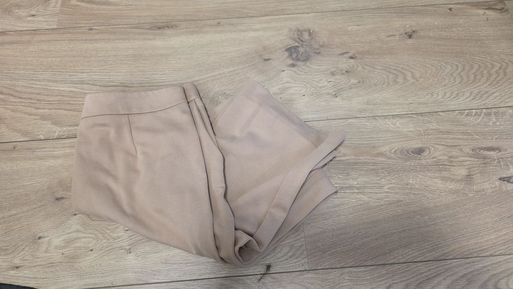 Spodnie prosta nogawka Mohito r.38