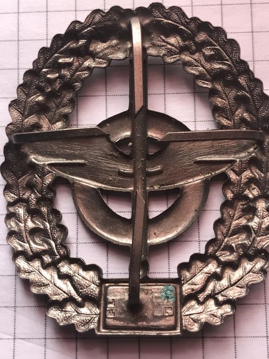 Кокарди Бундесфера.