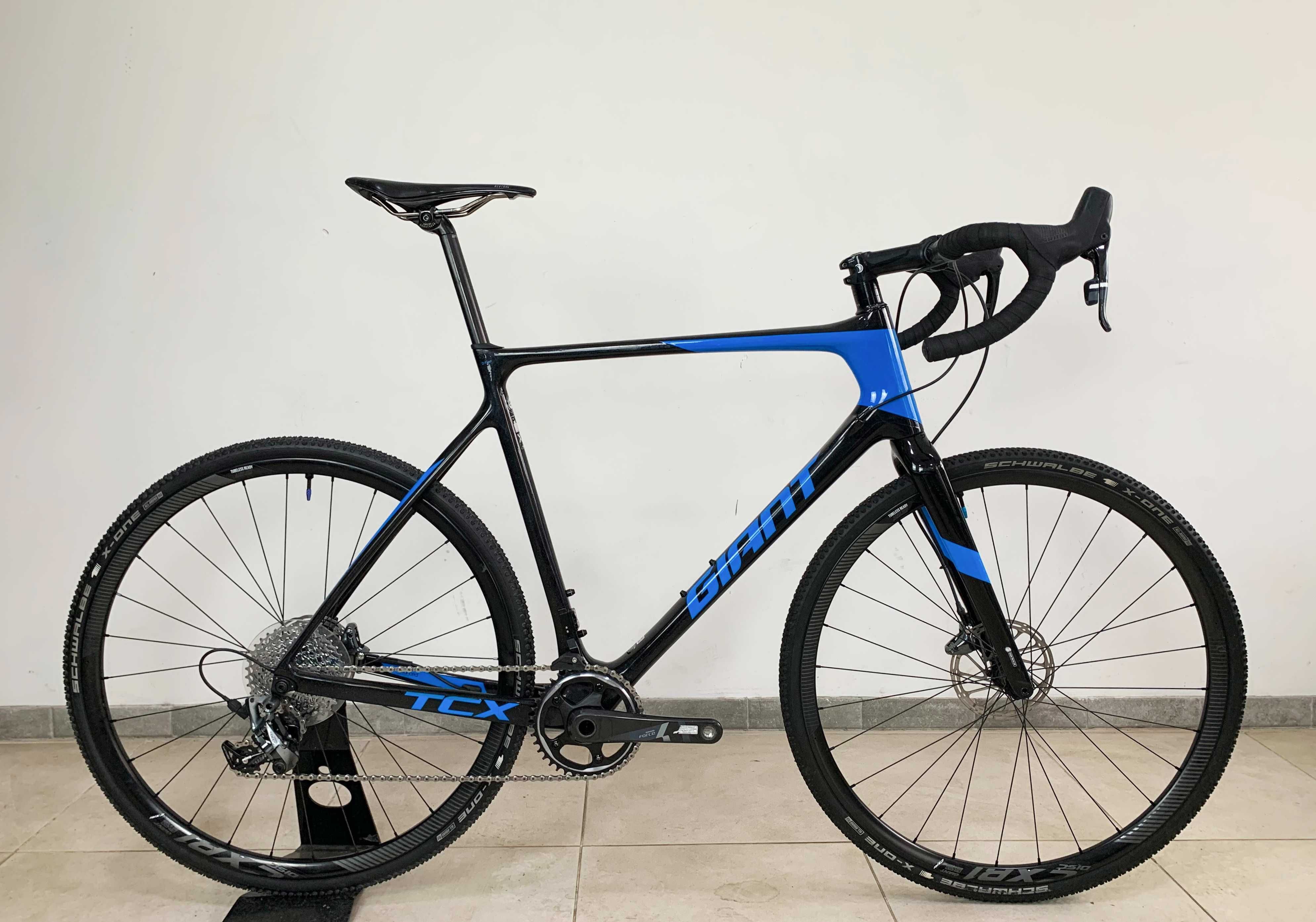 Циклокрос Giant TCX Advanced Pro 1 карбон колеса. Гравийник