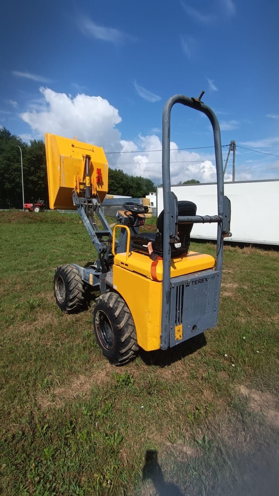 wozidło budowlane  1 tona wysoki wysyp Terex TA