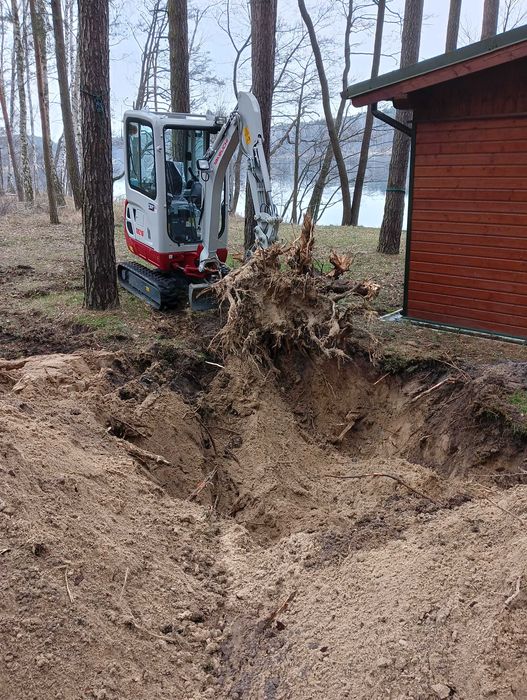 Usługi minikoparka wywrotka 3,5 tony