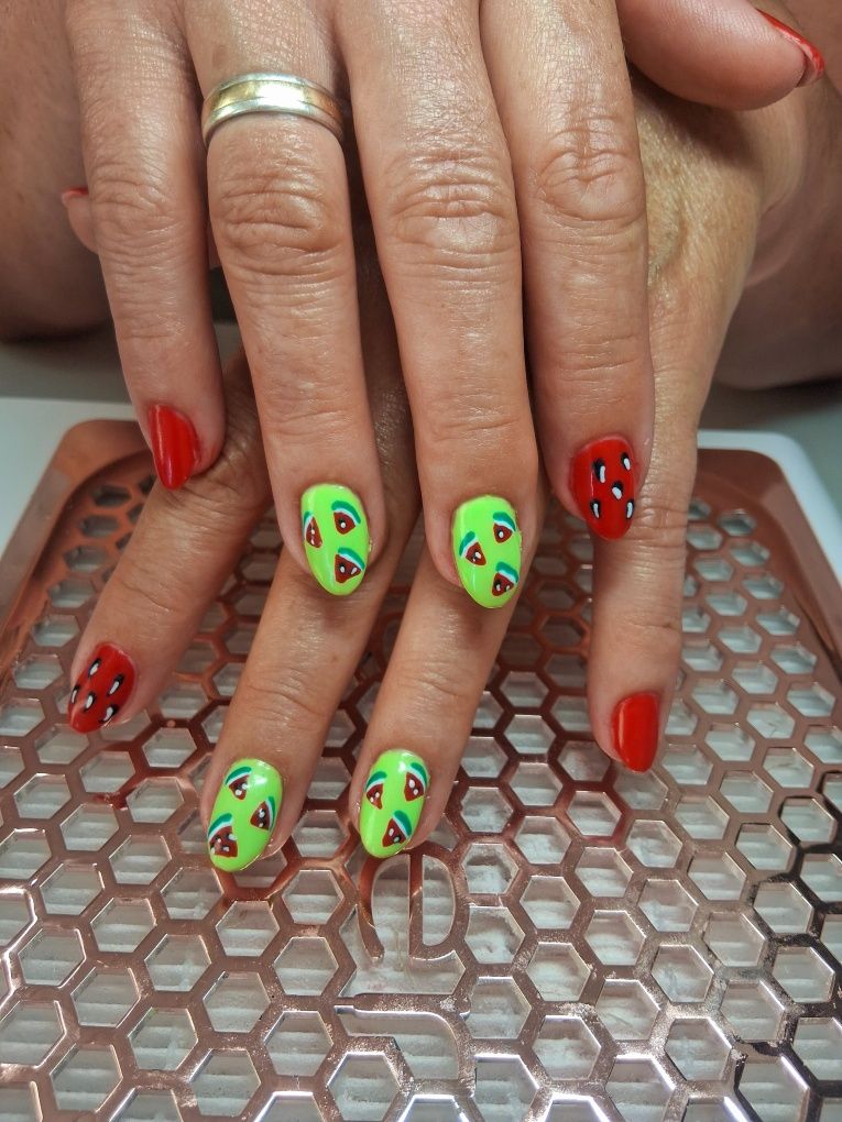 Manicure hybrydowy. Paznokcie hybrydowe