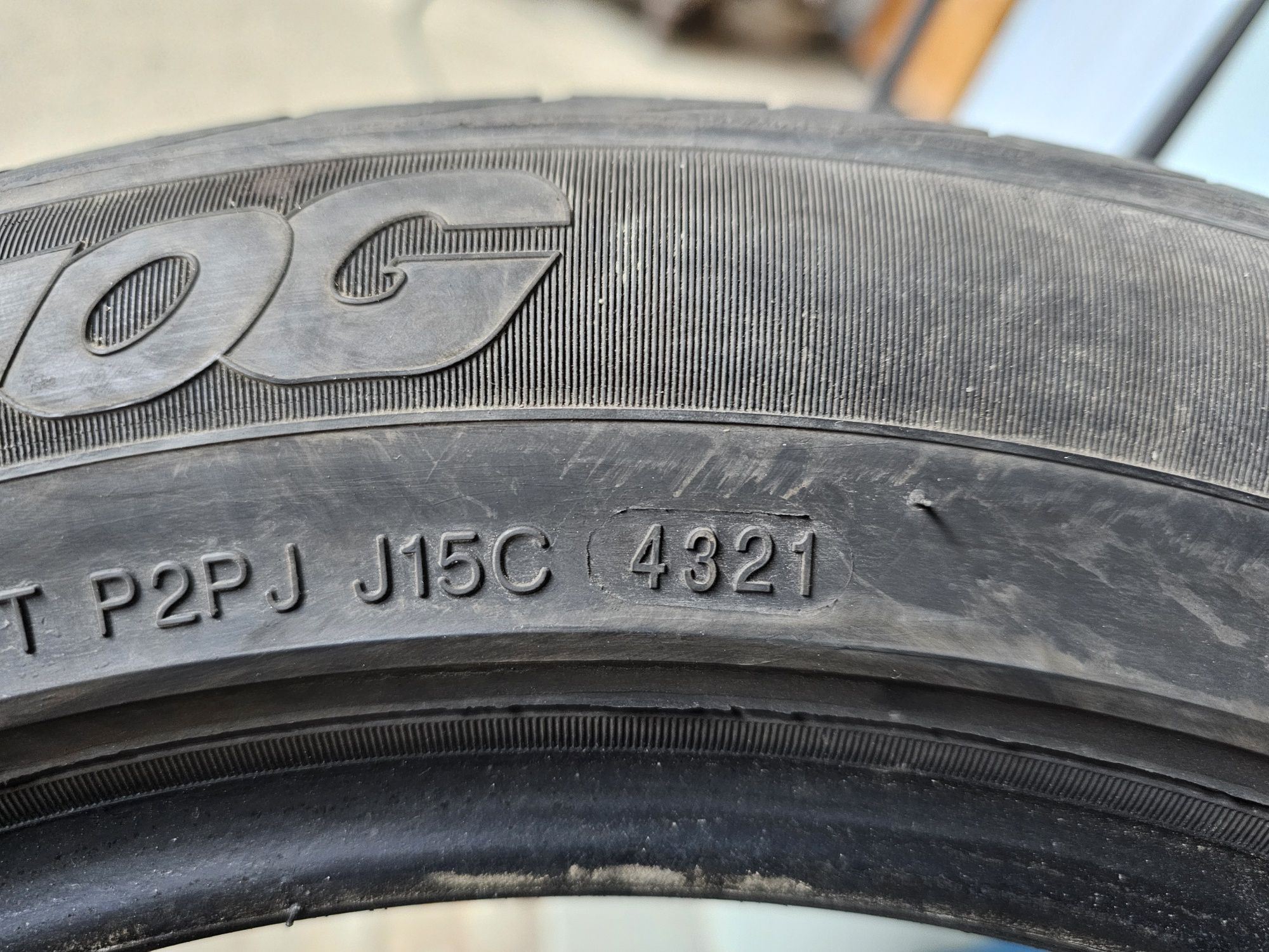 Продам 4 літні шини 205/55   R16 4221