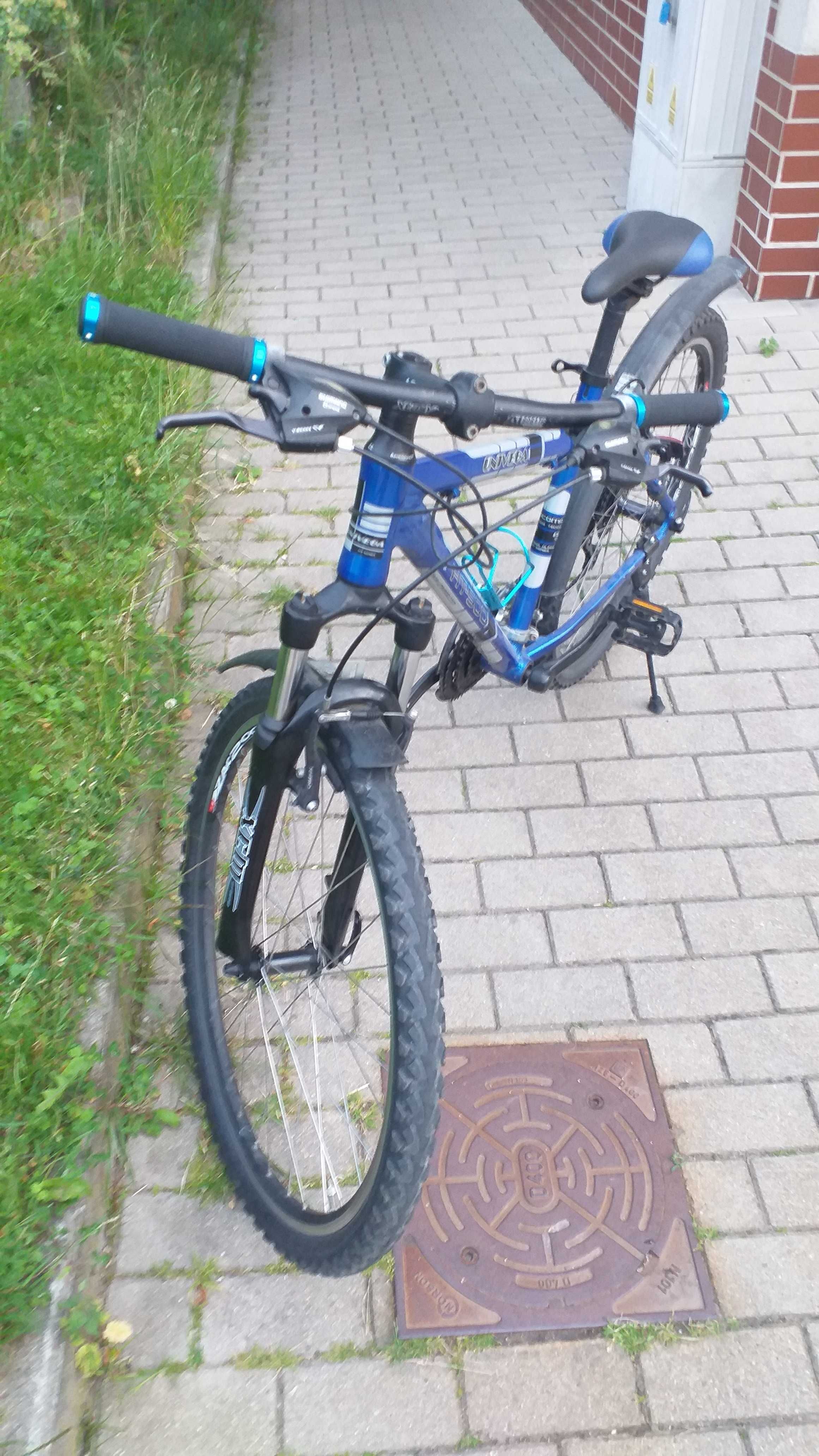 Rower górski UNIVEGA HT-500 rama 17 cali alu, amor przód  SHIMANO
