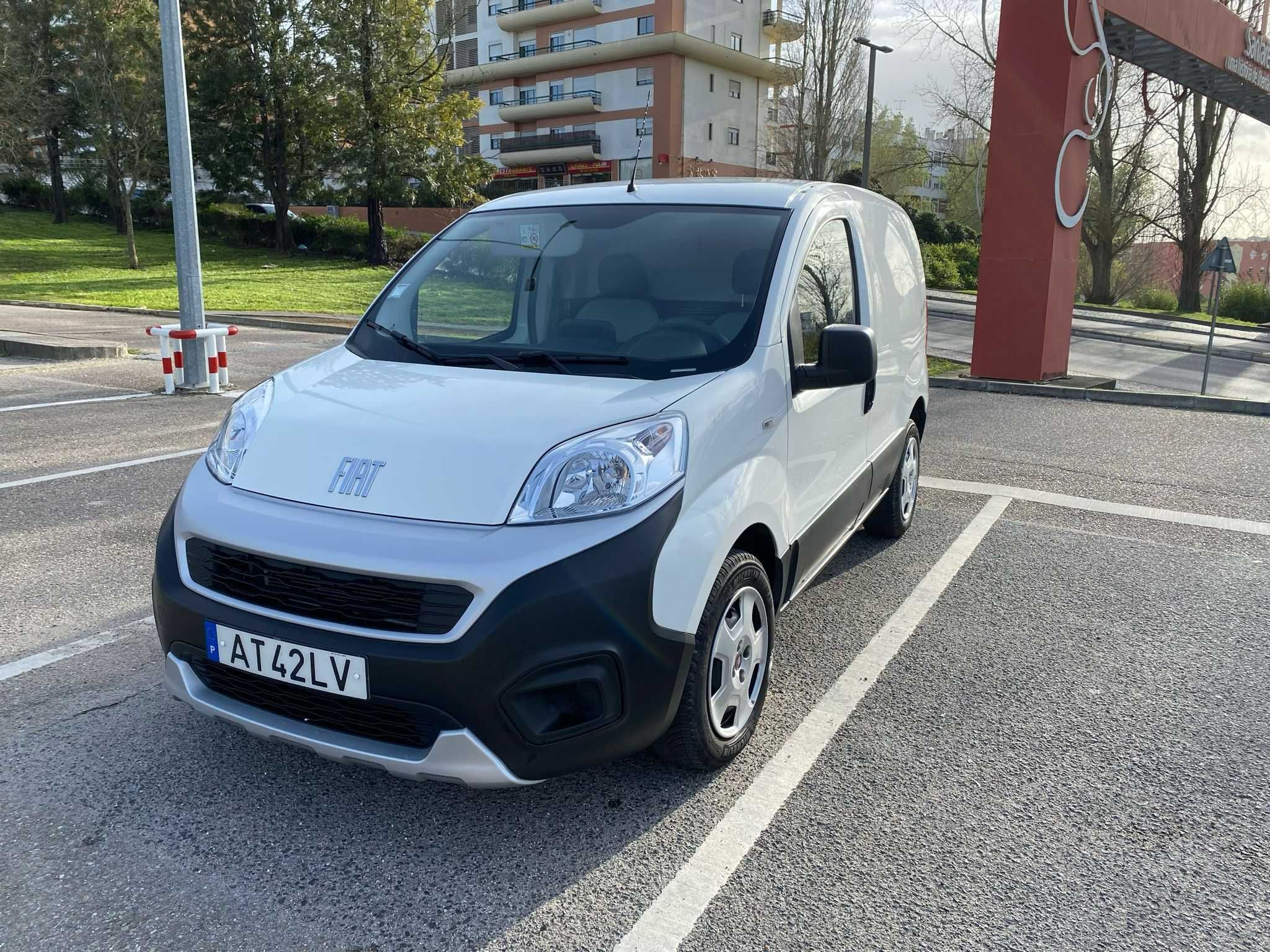 FIAT FIORINO de 2022 com 11.000 Km. COMO NOVA!