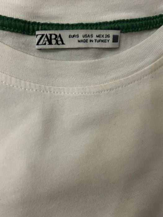 Біла футболка з кольоровою спиною ZARA