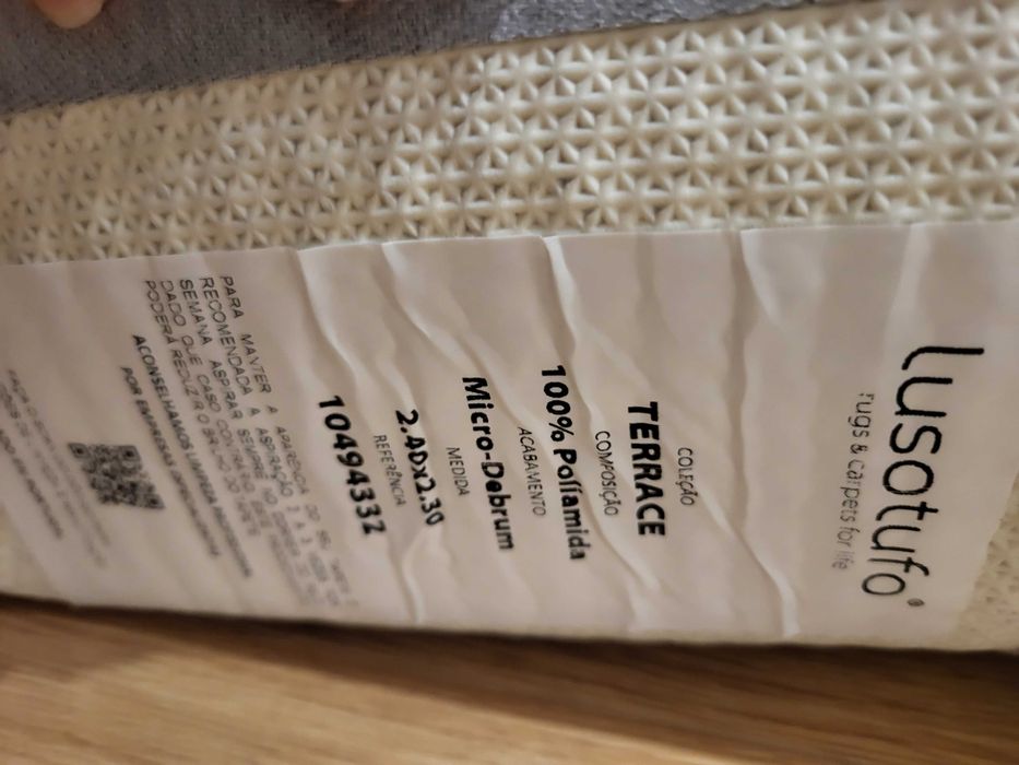 Tapete Castanho 2,40×2,30 - Como Novo