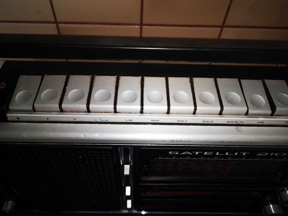 Radio Grundig Satellit 2100