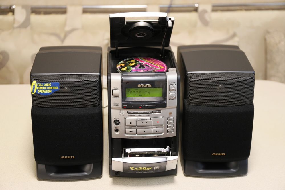 AIWA  lcx  - 330 ez  CD , FM