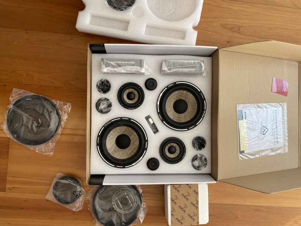 Colunas Focal Expert PS 165F3 ( 3 vias ) + medio focal canal central