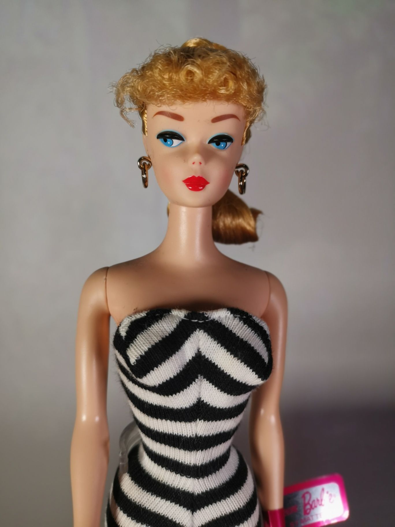 Barbie Repro #1  em excelente estado. S/cx