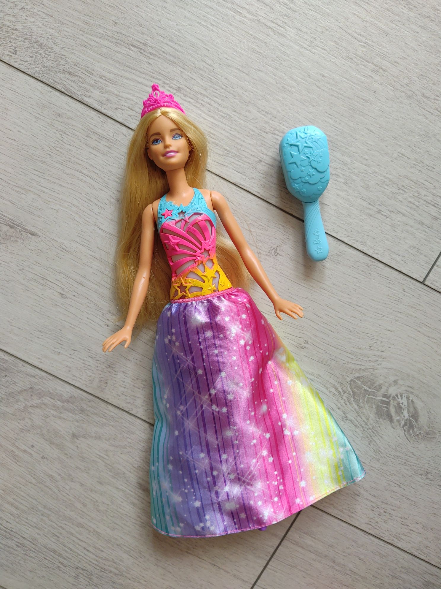 Barbie księżniczka magiczne włosy dreamtopia