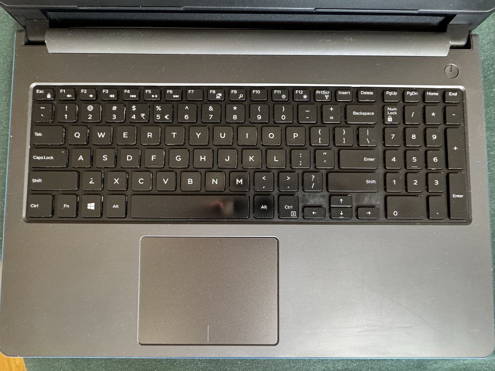 DELL Inspiron 5558