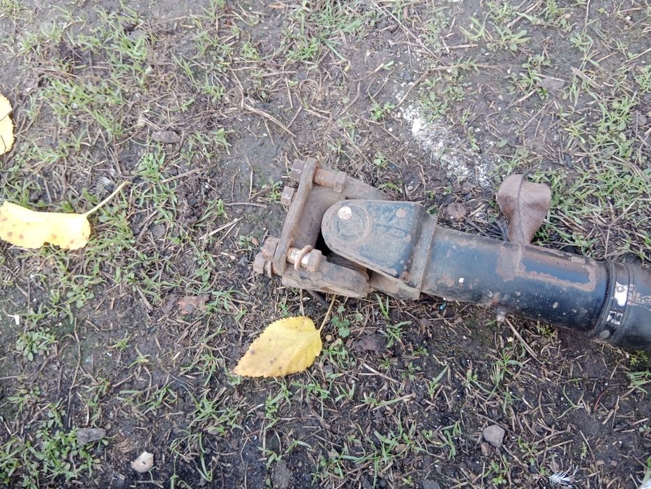 Кардан Карданний вал Ніссан Терано 2 2.7 дизель