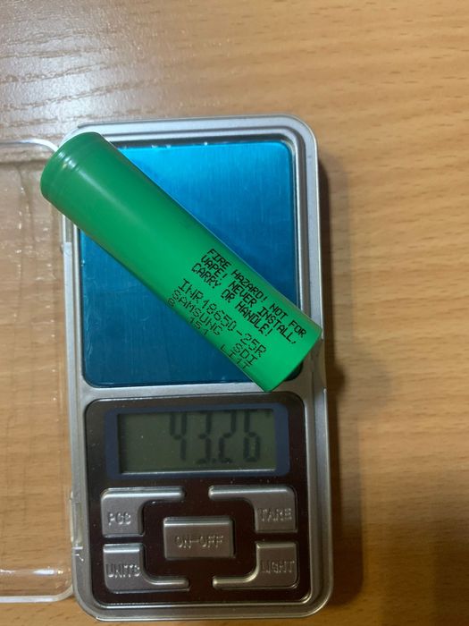 Высокотоковый аккумулятор 18650 Samsug 25R 2500mAh 20A Новые