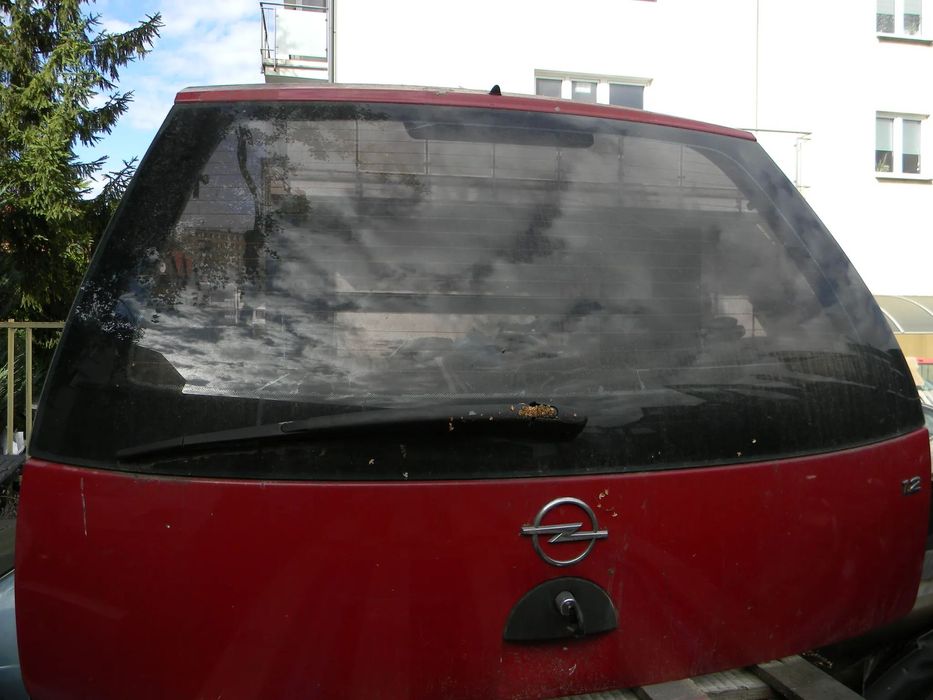 szyba w klapę bagażnika tył OPEL CORSA C