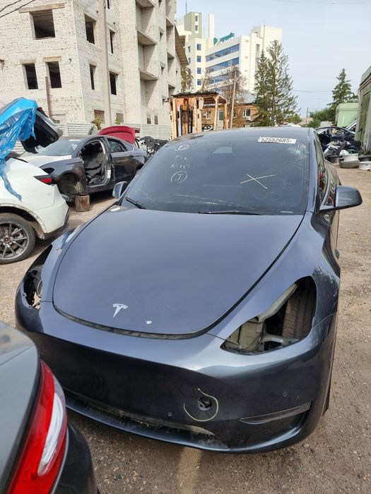 Запчастини до Tesla Model Y Разборка