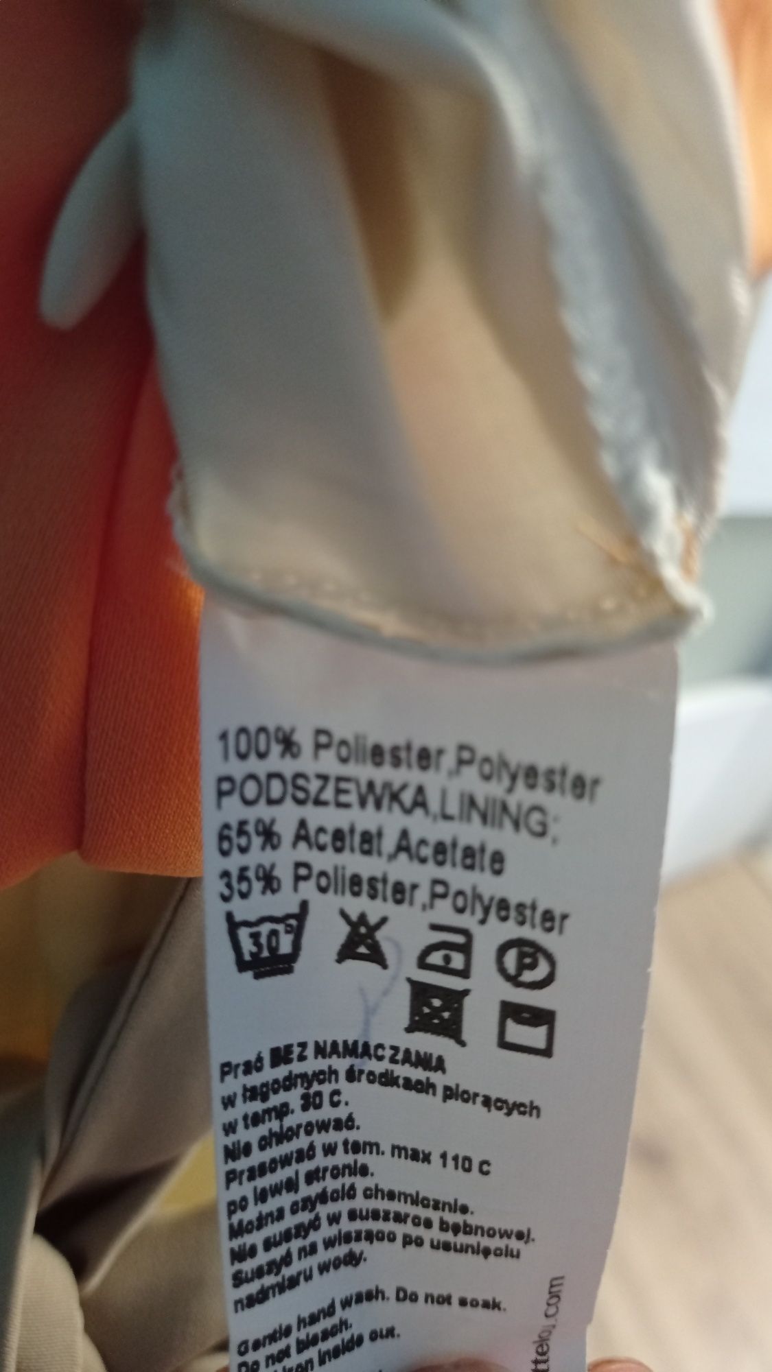 Promienna sukienka. Rozmiar S. Nowa. Idealna na lato.