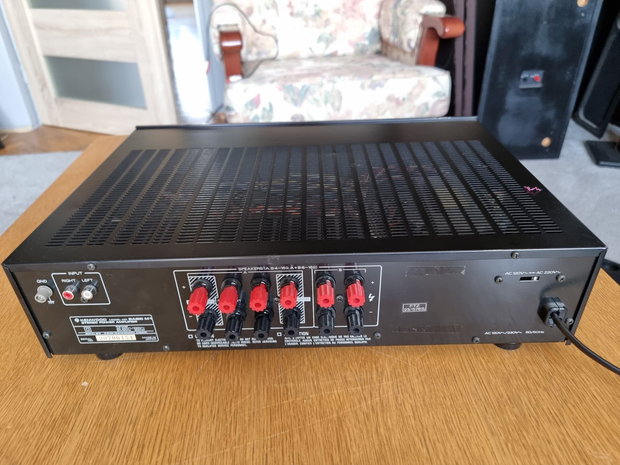 Końcówka mocy Kenwood M1 basic