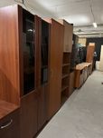 Распродажа Офисная мебель тумбы столы шкафы Стелажи Кресла