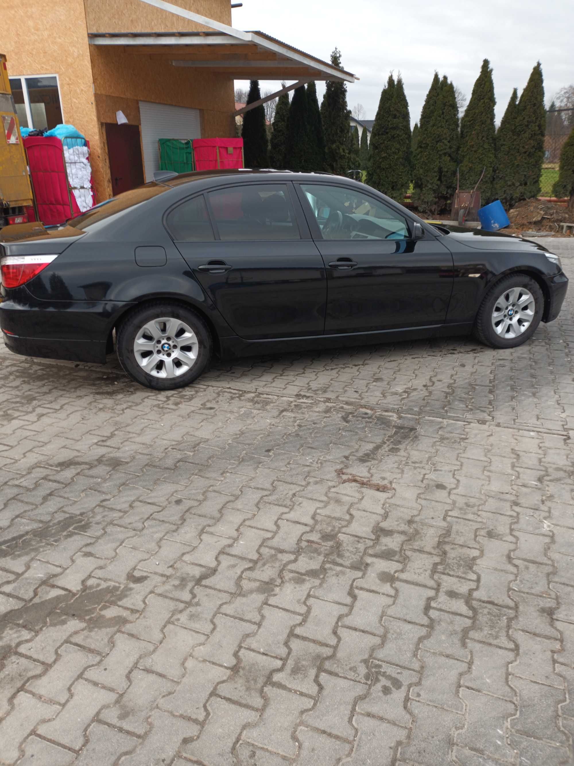 Bmw e60.   M Pakiet wewnętrzny  2008 rok