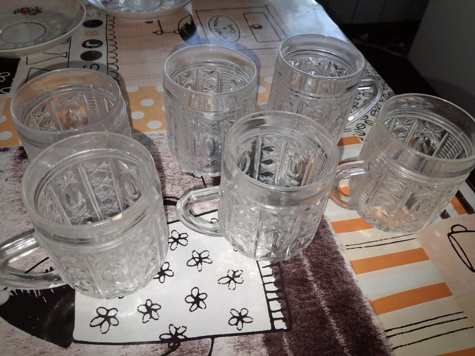 Хрустальні стакани