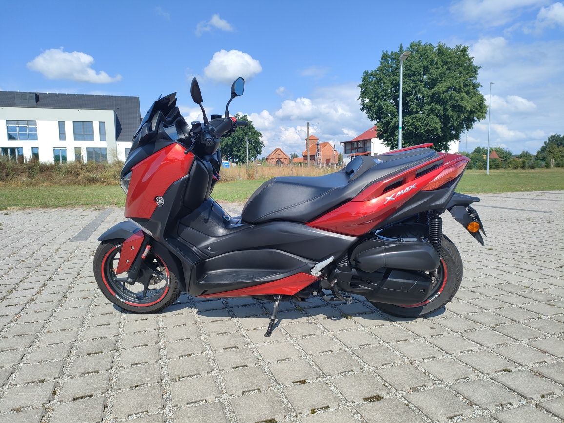 Yamaha x max 125