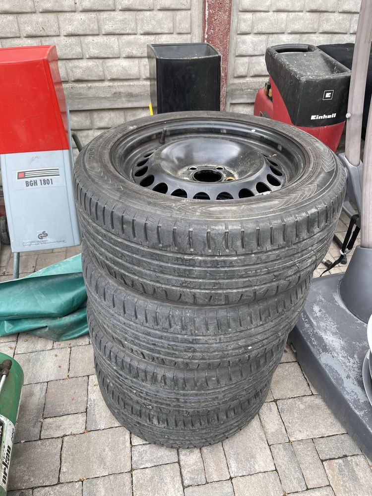 Шини з дисками Nokian 205/55 R16